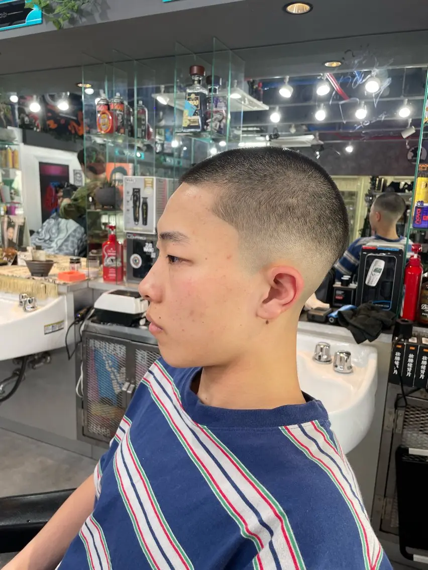 メンズ 新宿BARBER _TETSUROのヘアスタイル