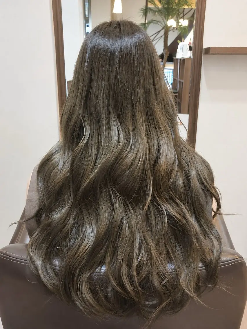 ロング カラー カット ヘアカラー トリートメント Yasu (ヤス)のヘアスタイル