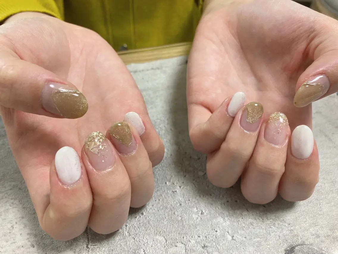 ネイル オーロラネイル フラワーネイル フットネイル フレンチネイル ジェルネイル mogunail &blowのネイルデザイン