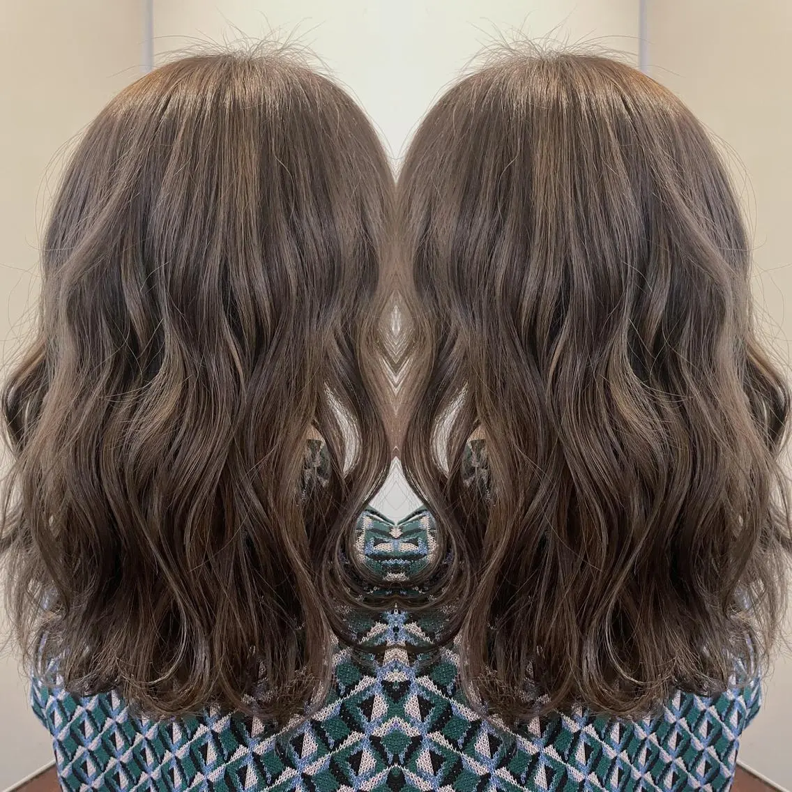 セミロング カラー 菅 翔太のヘアスタイル