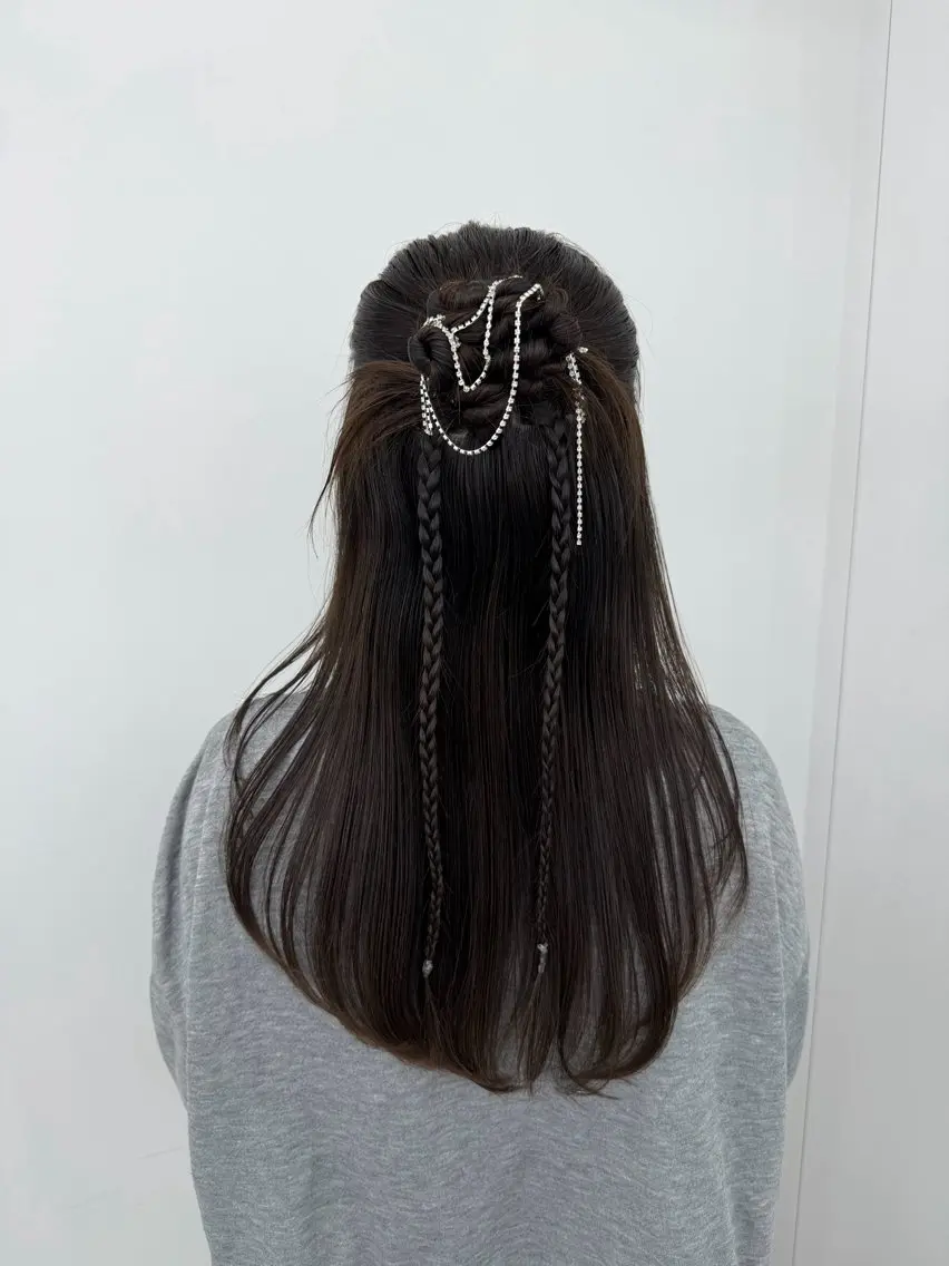 ロング ヘアアレンジ ハーフアップ ヘアセット 韓国ヘア/顔周り ヘアセット/加藤優里のヘアスタイル