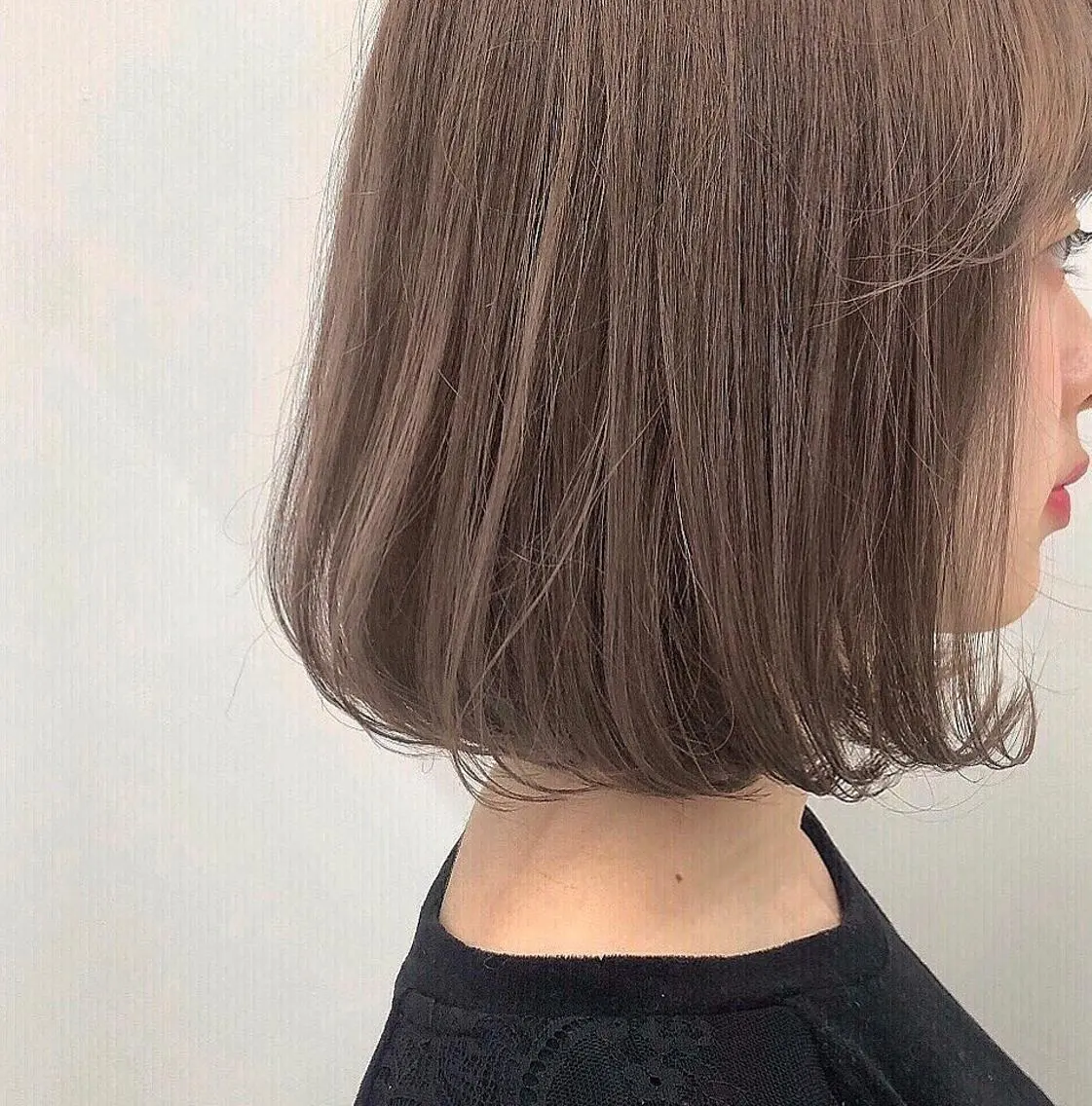 ミディアム カラー 透明感カラー グレージュ 坂口 功一郎のヘアスタイル