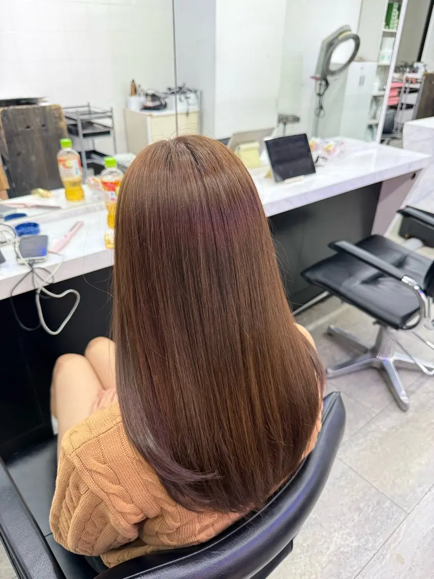 カラー 🩶ハイトーン × プルエク🩶MIWAのヘアスタイル