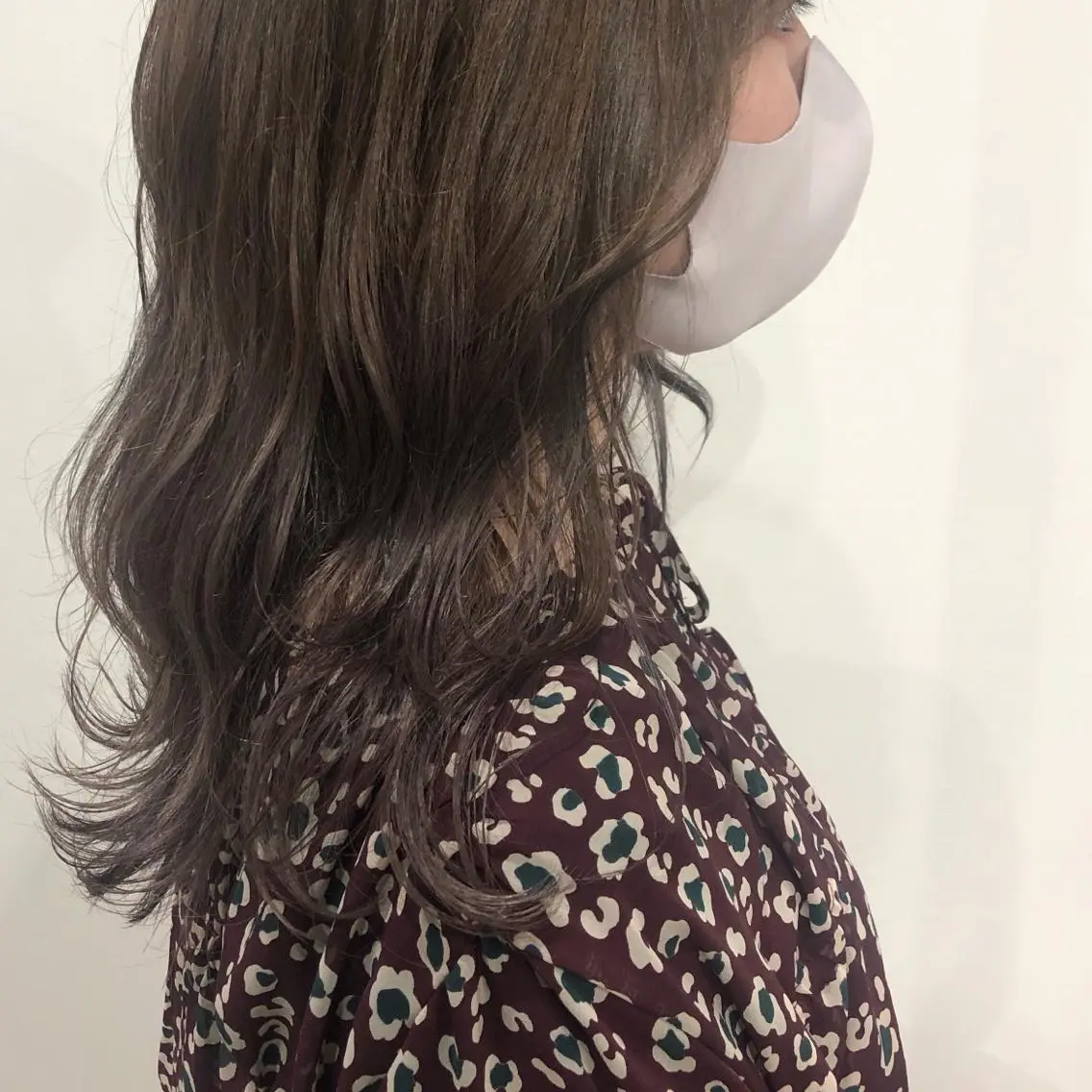 カラー white.梅田 デザインカラー🦄のヘアスタイル