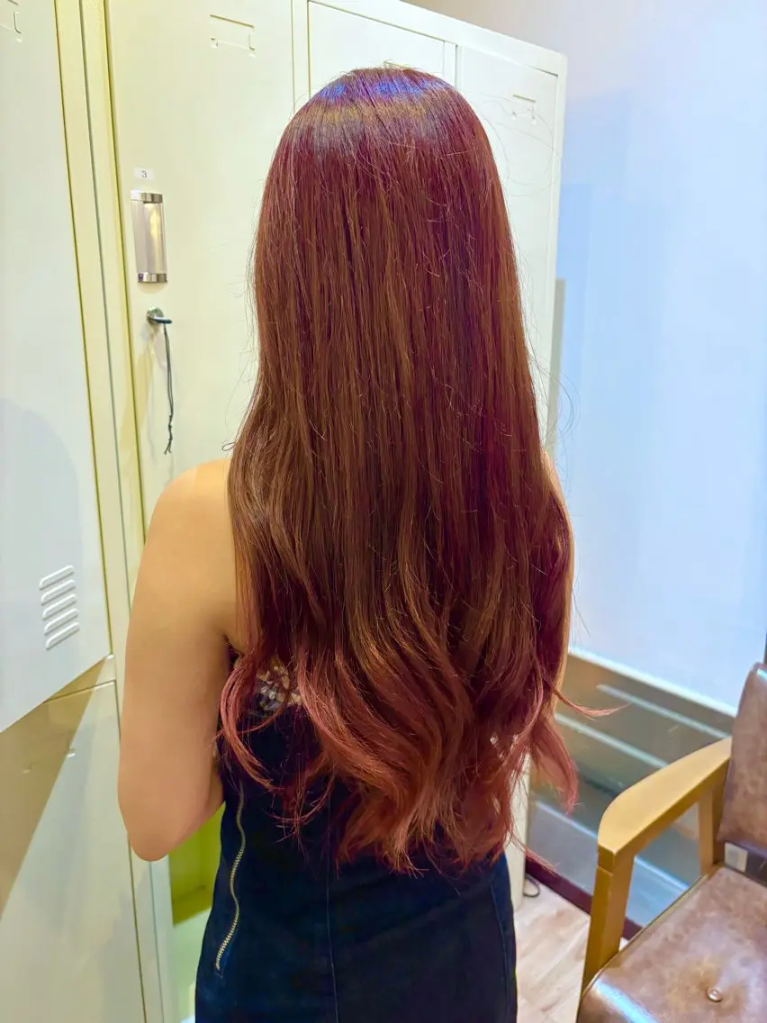 カラー ブリーチ グラデーションカラー little ruca‎𖤐のヘアスタイル