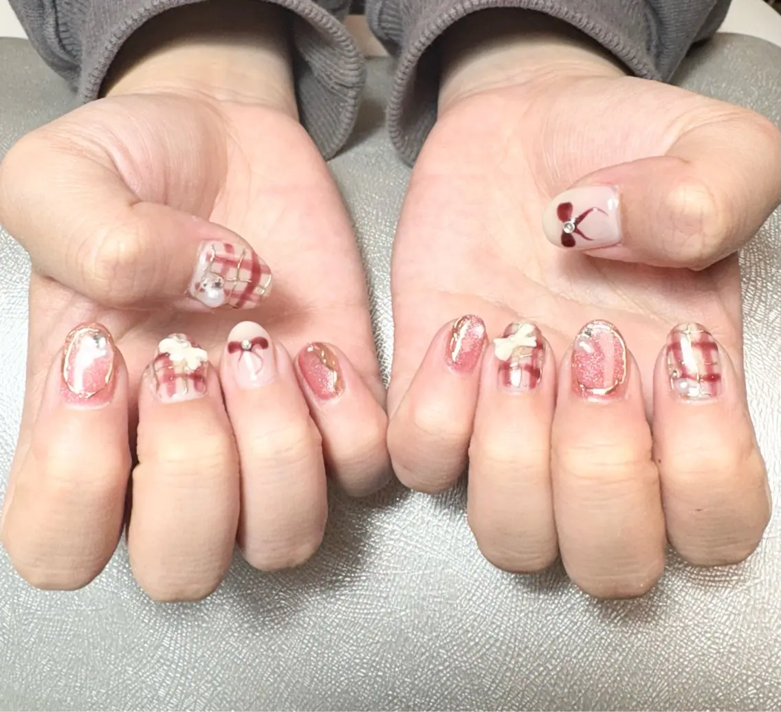 ネイル ボルドー リボン 冬ネイル ハンドネイル ✨韓国✨nail salonLumieのネイルデザイン