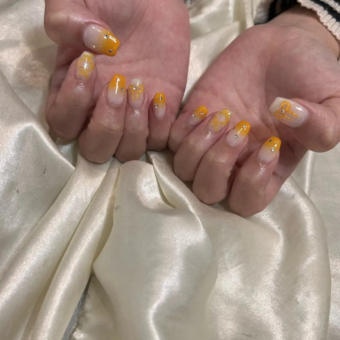 ネイル ハンドネイル 西岡 杏のネイルデザイン