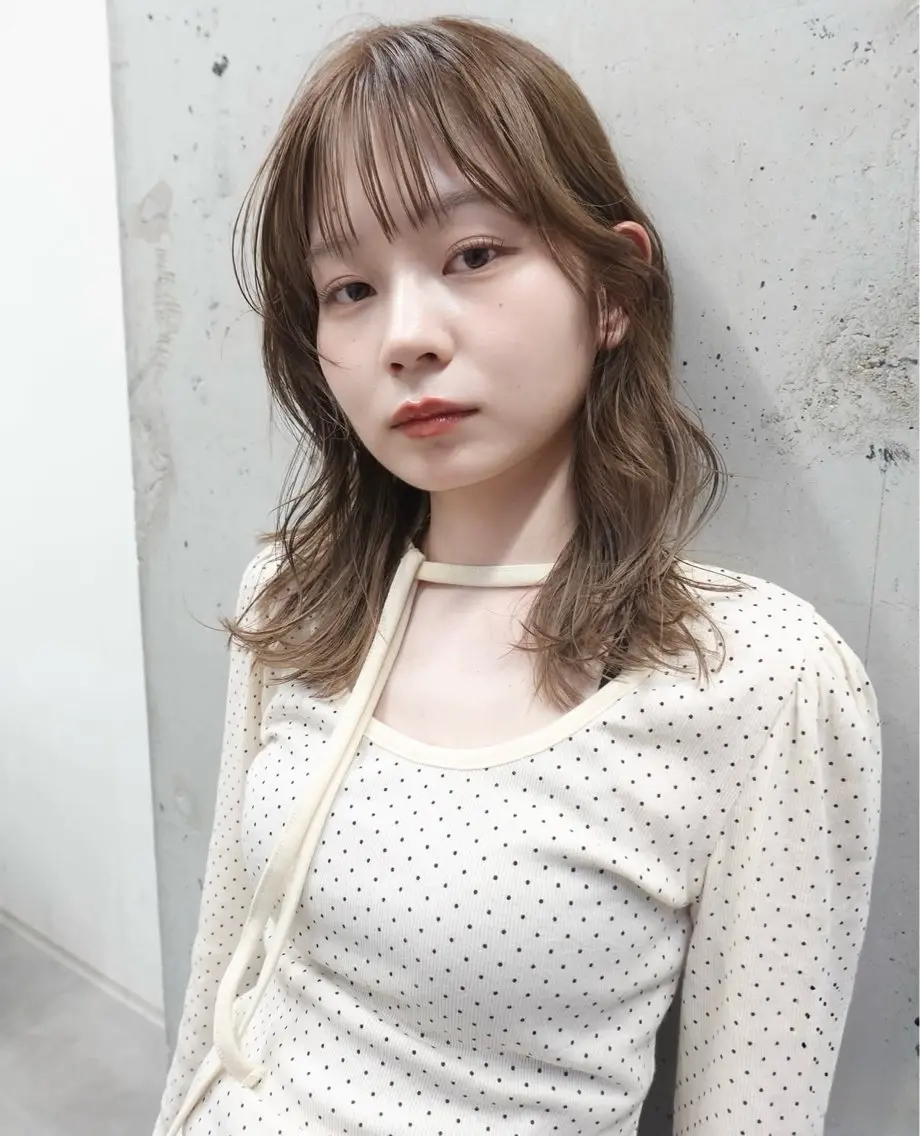 ミディアム カラー ヘアカラー 守屋 瞳子のヘアスタイル