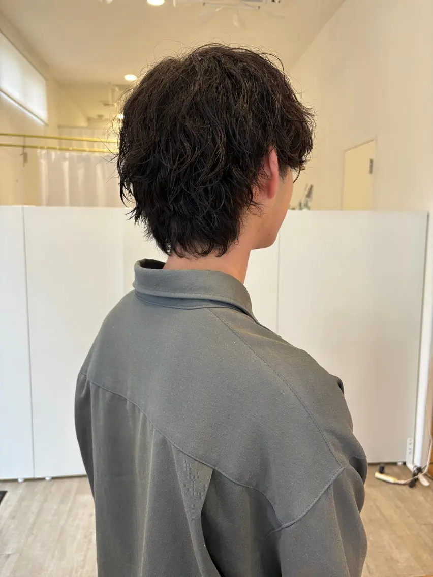 パーマ メンズ カット パーマ ヒナ𓍯 ブリーチ/カラーのヘアスタイル