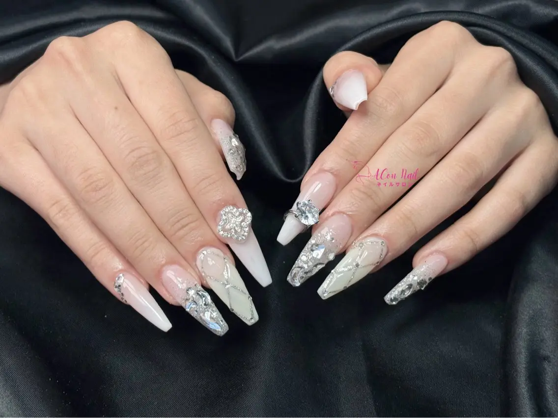 ネイル 桜ネイル 長さ出し フラワーネイル フレンチネイル ジェルネイル ハンドネイル ACon NailSalonのネイルデザイン