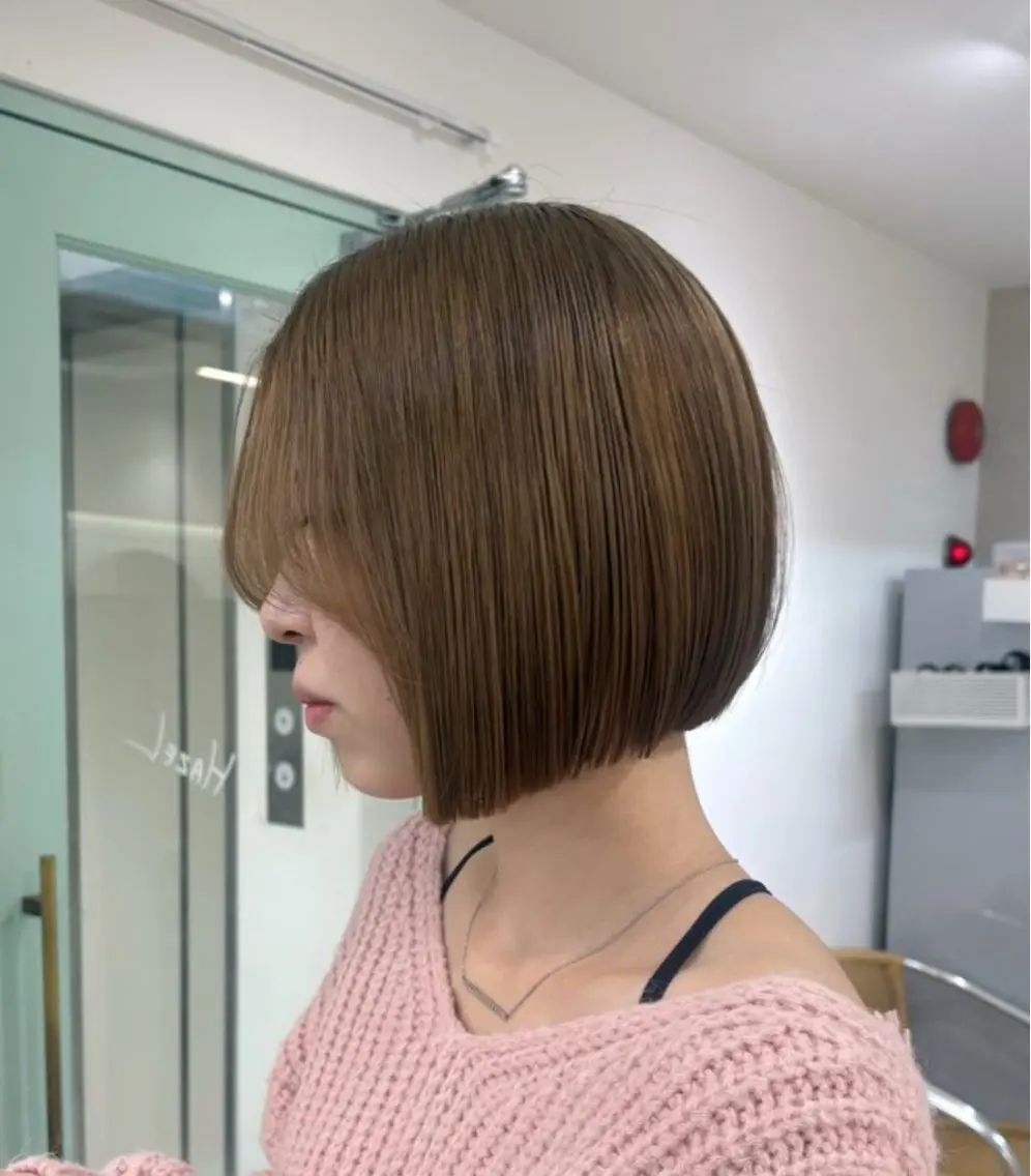 ショート ボブ カット 韓国ヘア🇰🇷 𝑳𝒊𝒏𝒂🤍のヘアスタイル