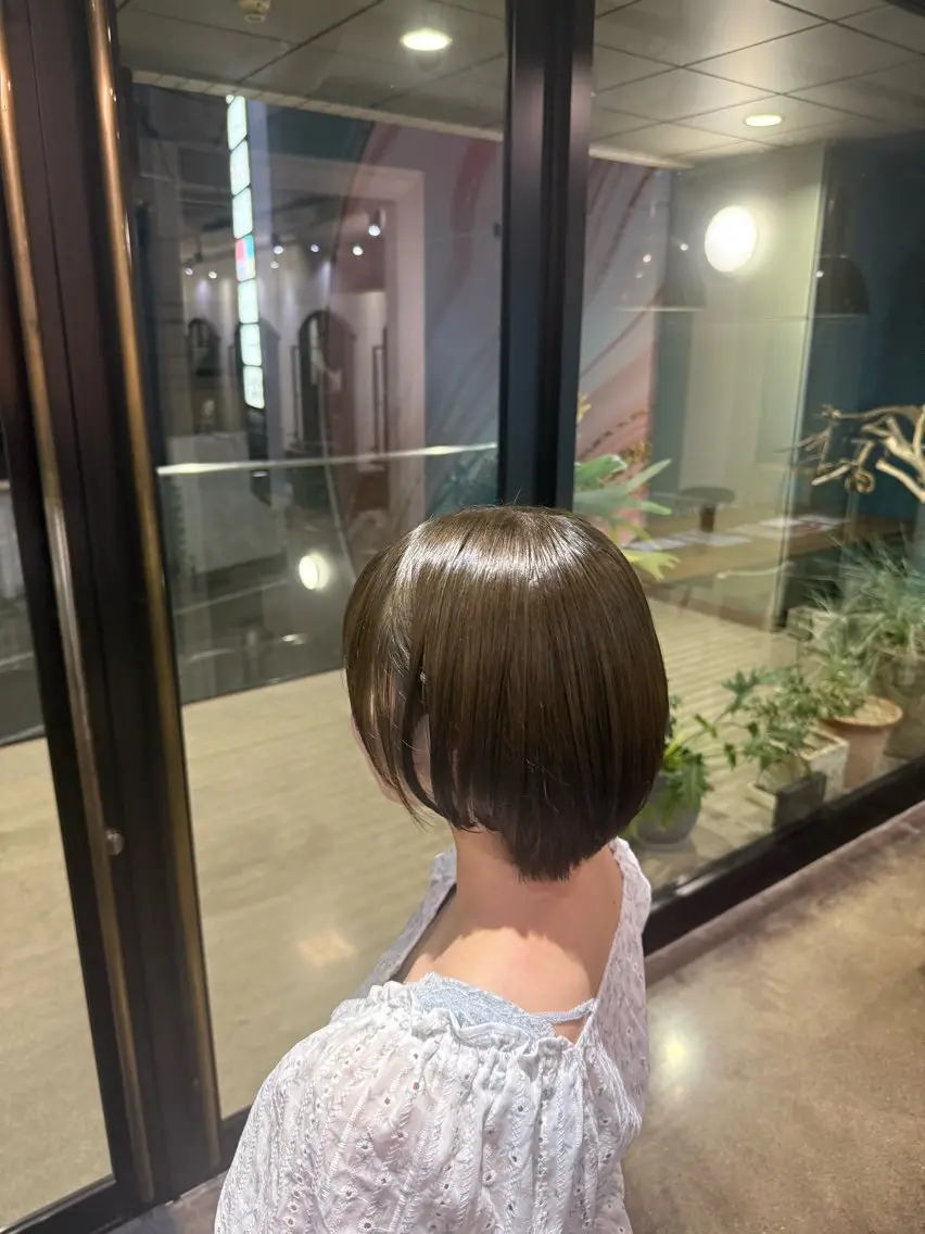 綺麗な透明感が出るシングルカラー！の写真