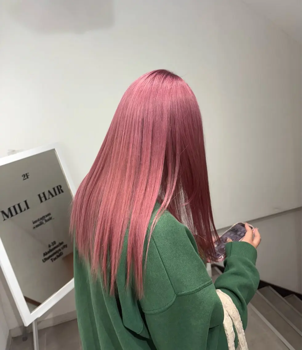 セミロング ヘアカラー ))カラー特化(( 渡邉 怜のヘアスタイル