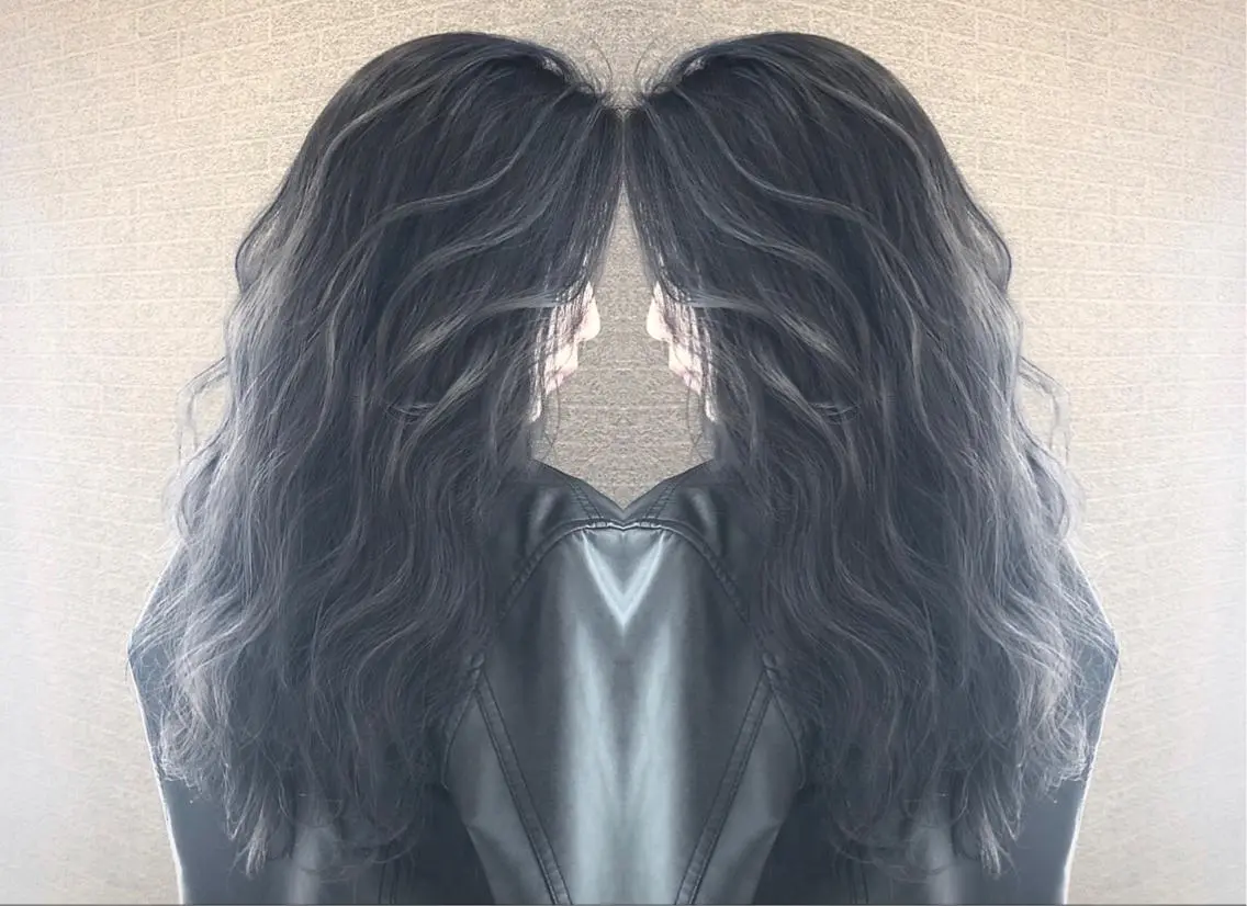 セミロング カラー ヘアアレンジ シールエクステ バレイヤージュ デザインカラー ハイライトカラー エクステ アンドウ ユウ/ レイヤーカット/韓国のヘアスタイル