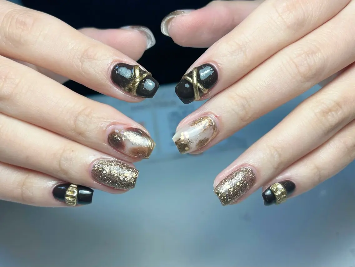 ネイル 成人式 フラッシュネイル フットネイル ジェルネイル 卒業式 ハンドネイル ハンドケア 心斎橋Mione nail salonのネイルデザイン