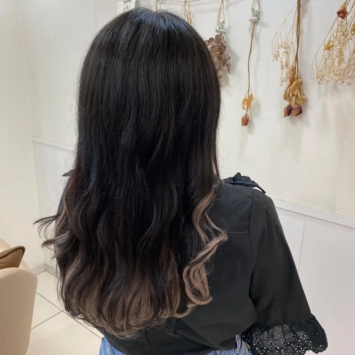 ロング カラー 羽エクステ🪽 🤍まき🤍のヘアスタイル