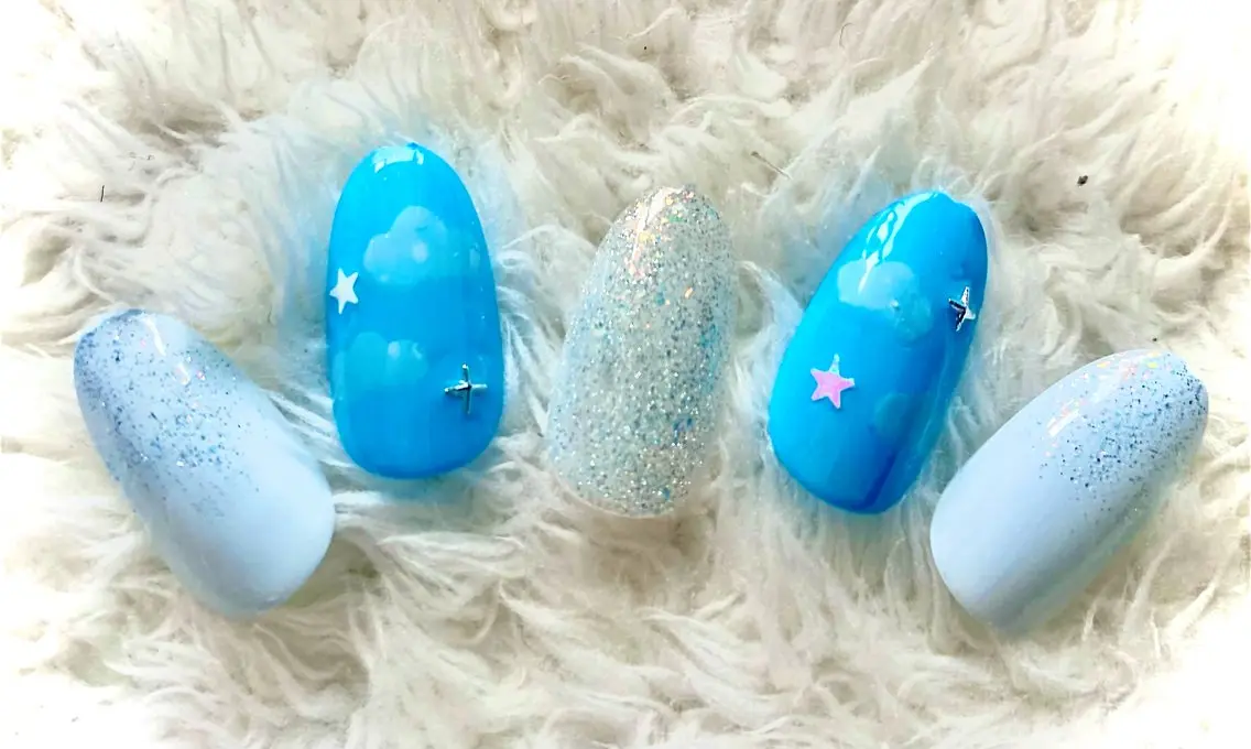 雲☁️☁️☁️ネイル💅(オフあり、甘皮ケア付)の写真