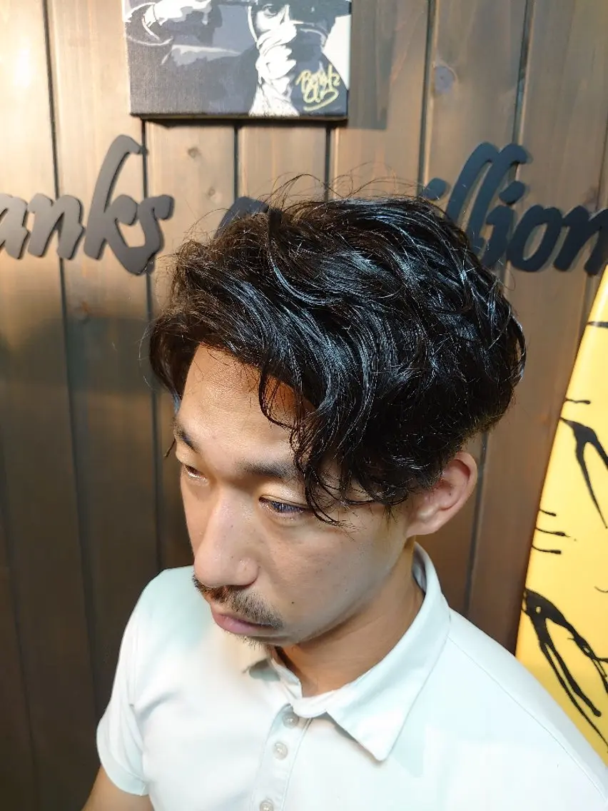 メンズ パーマ カット 岡林 選のヘアスタイル