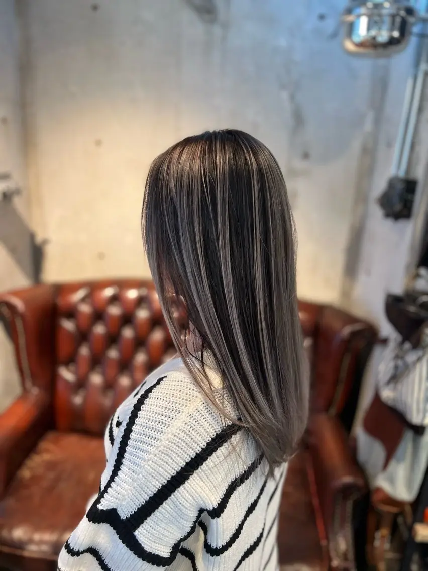 セミロング カラー 指名No.1💥 ユウトのヘアスタイル