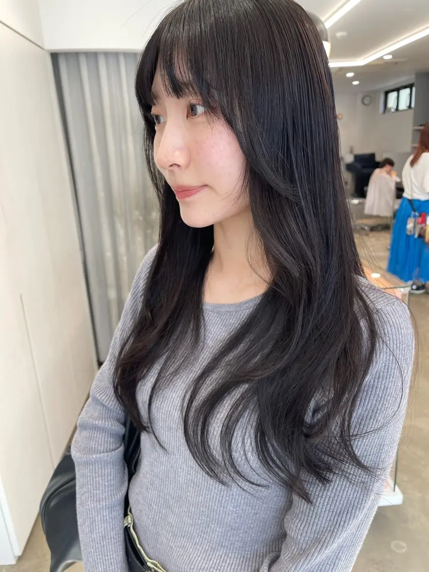 ロング カラー カット トリートメント 💓パーマ，💗 レイヤーカットのヘアスタイル