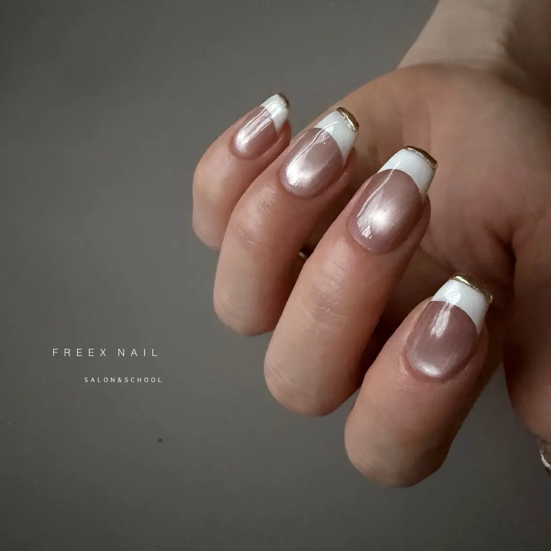 ネイル フレンチネイル マグネットネイル マグネットフレンチ ハンドネイル フットネイル freex nail /ニュアンス/個性派のネイルデザイン