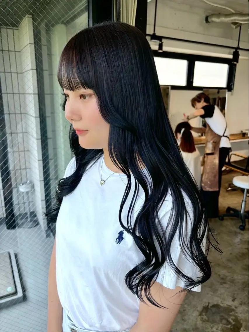 🦋ワンカラーモデル🦋ブルーブラック+トリートメント/透明感/ブリーチなし/ネイビー/外国人風/ブルージュ/グレージュの写真