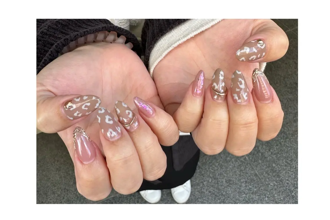 ネイル ハンドネイル 長谷川 奈緒美のネイルデザイン