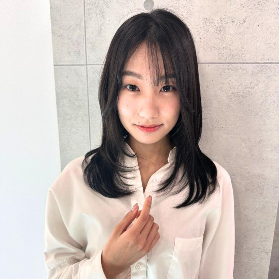 セミロング カラー 黒髪 透明感カラー シースルーバング ❇️安達 優心❇️ レイヤー/艶髪特化のヘアスタイル