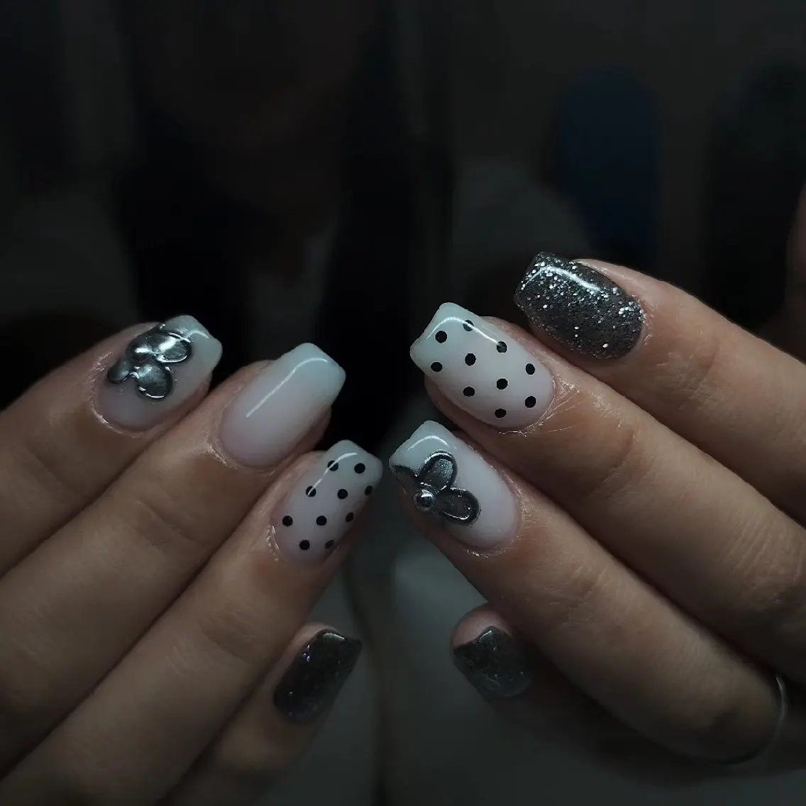 ネイル ドット ハンドネイル 424 nailsのネイルデザイン