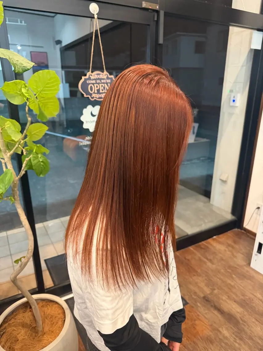 ロング カラー ヘアカラー トリートメント 市川 由那のヘアスタイル