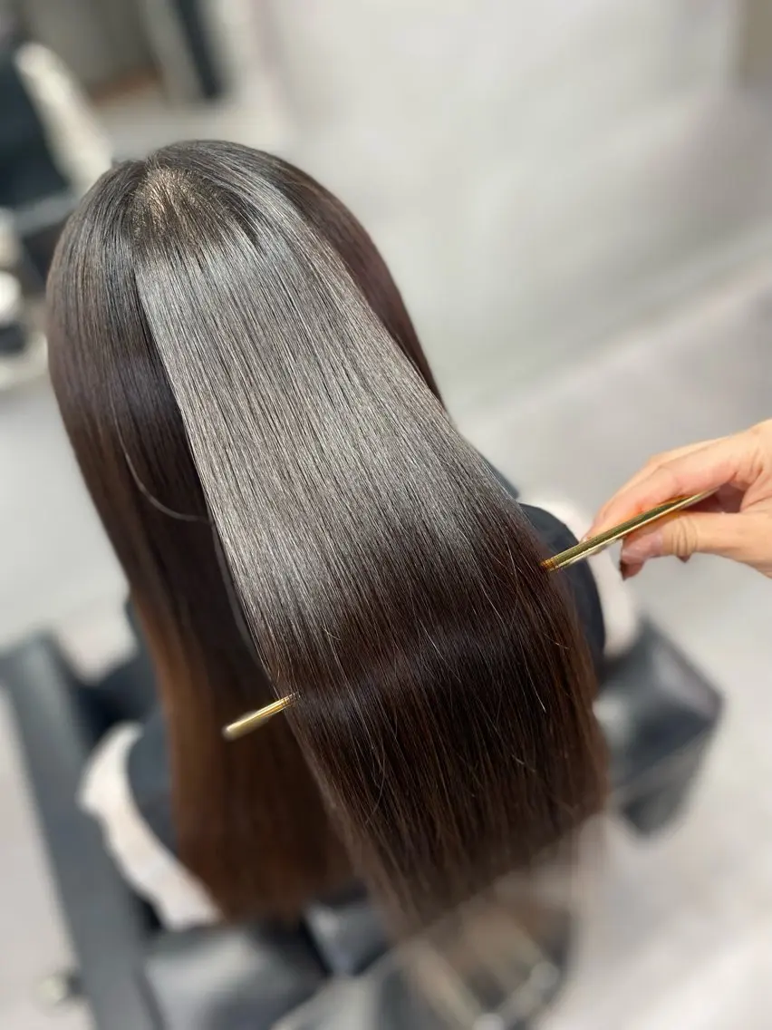 セミロング カット 縮毛矯正 トリートメント 艶髪/縮毛矯正 🫧辻野海羽のヘアスタイル