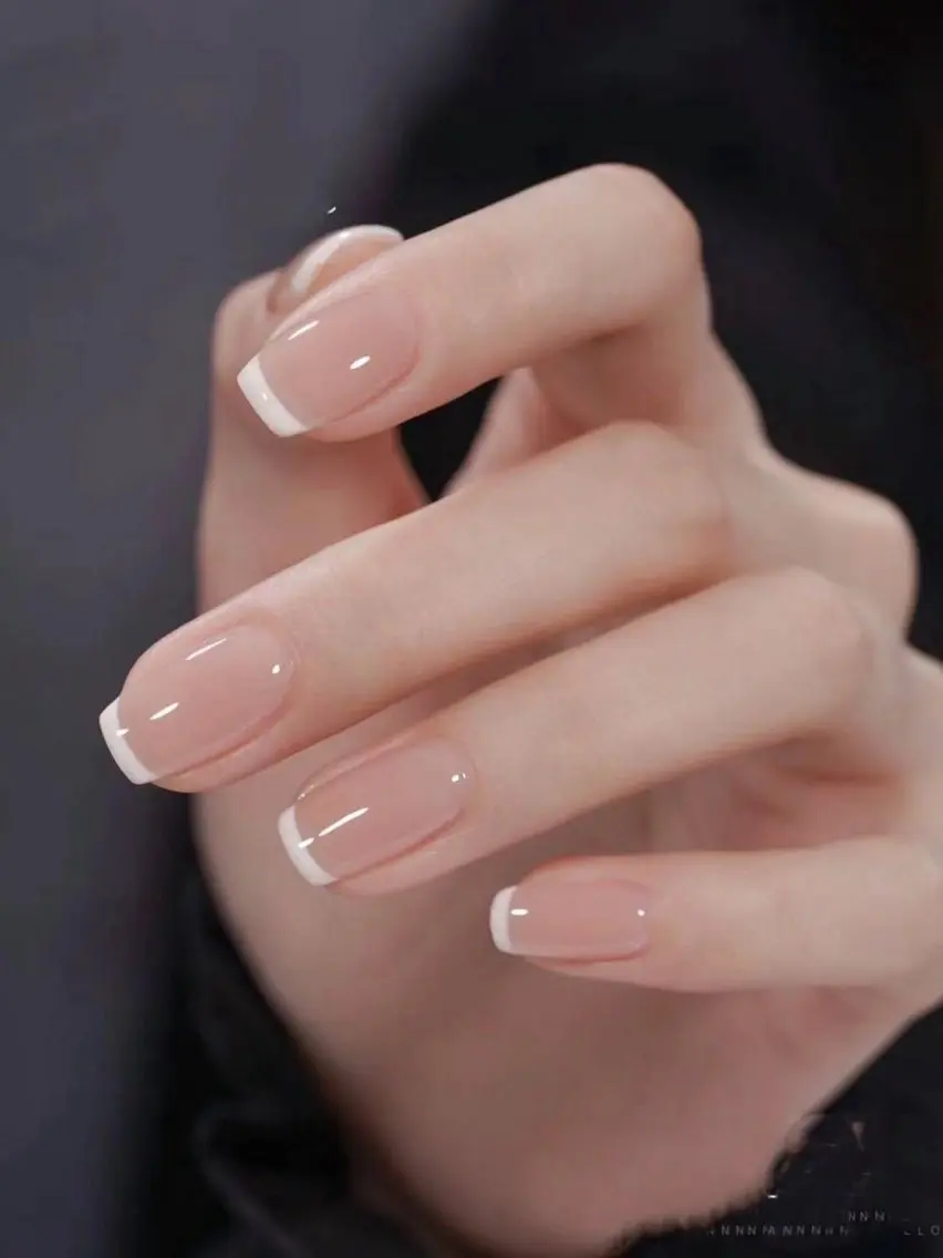 🌸マグネット+フレンチネイルコース【オフなし】💅ケア込み 💅パラジェル含めますの写真