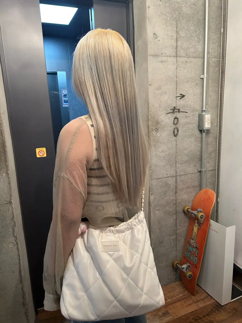 ロング カラー ヘアカラー トリートメント 🎨デザイン🥇 美髪・艶髪 日暮千敬のヘアスタイル