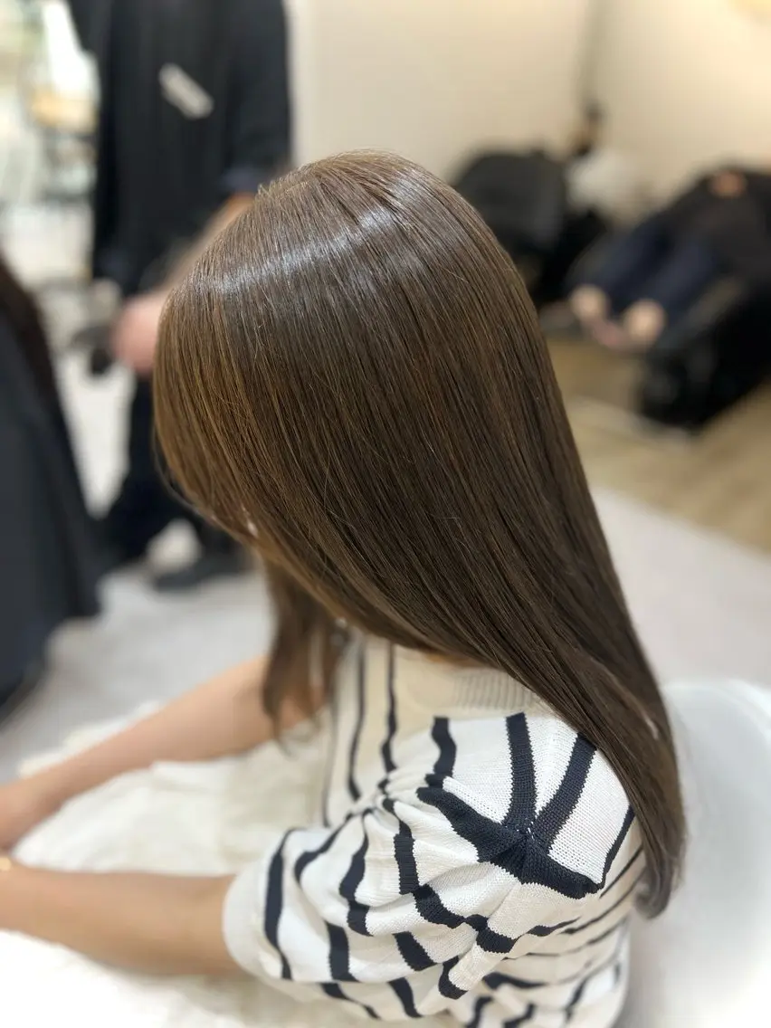 ロング カラー Zina aimiのヘアスタイル