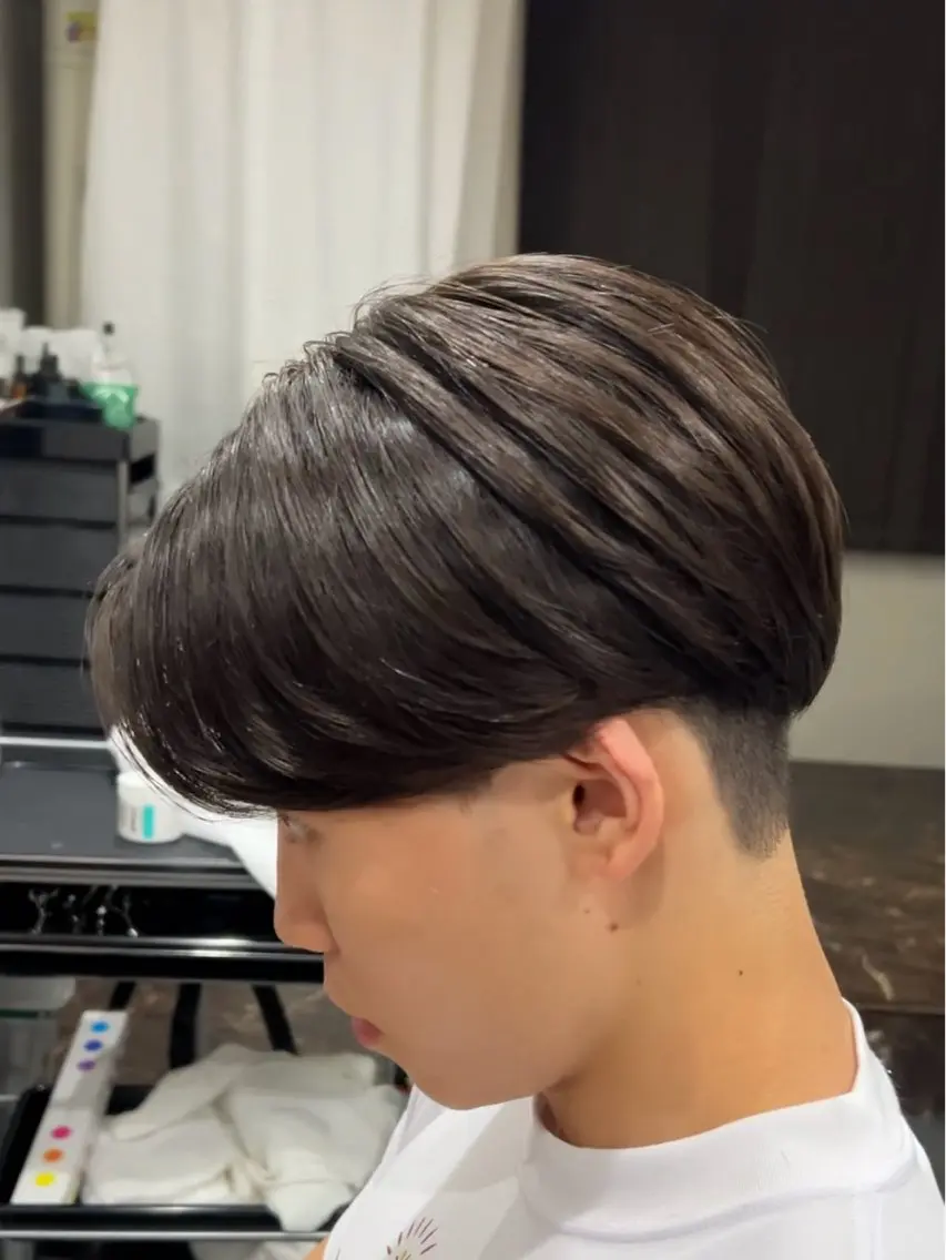 ミディアム メンズ センターパート 縮毛矯正 福井 太暉のヘアスタイル