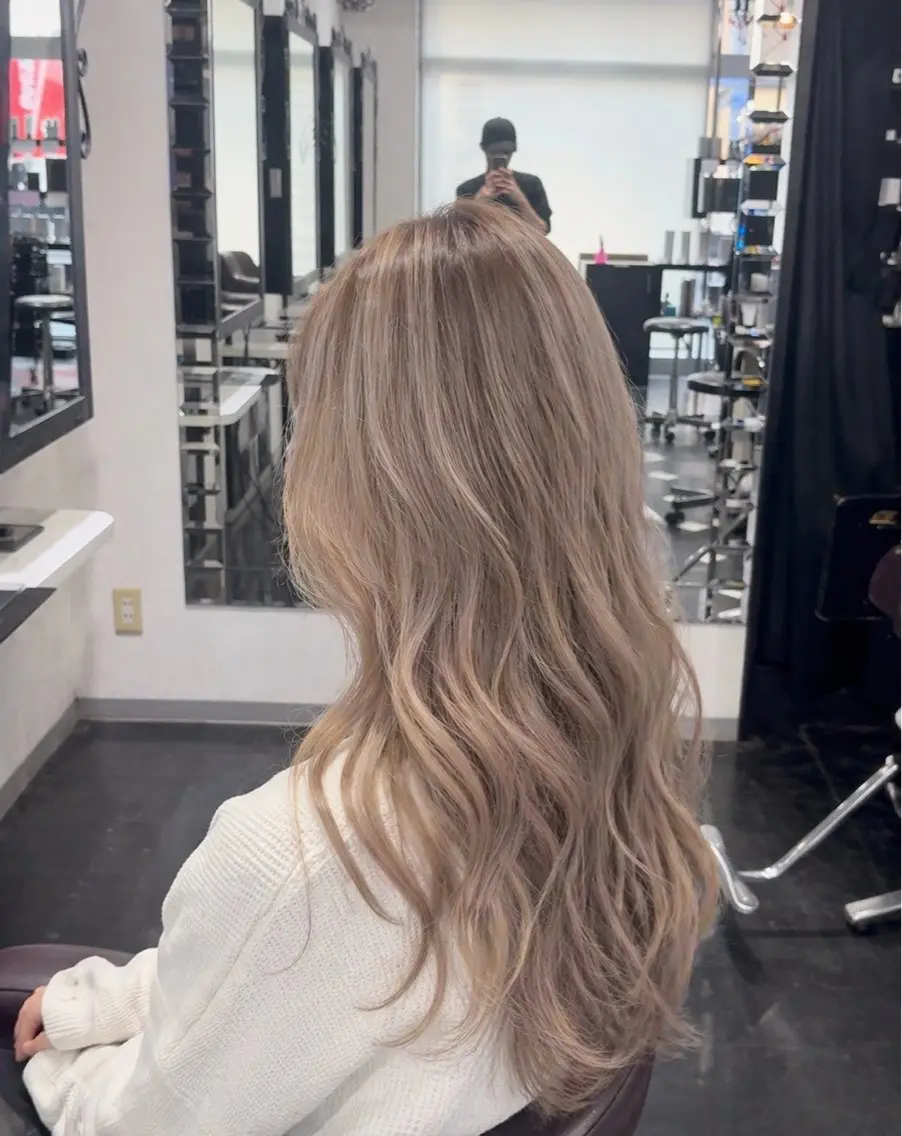カラー ブリーチ ひ かるのヘアスタイル