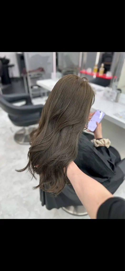 ロング ヘアカラー 韓国ワンホン透明感 カラー✨🖤ここあのヘアスタイル