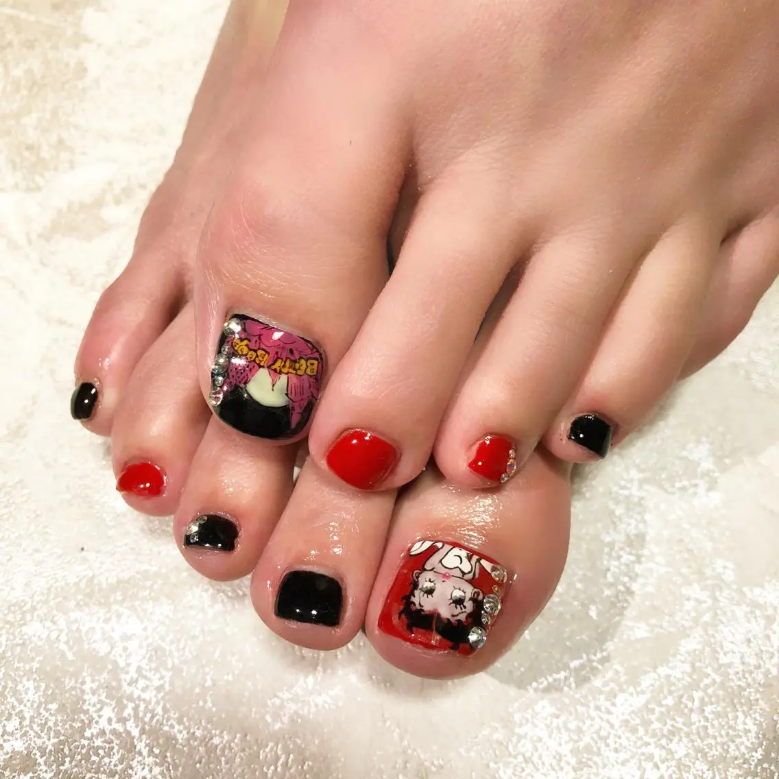 ネイル フットネイル フットネイル thrush nailsのネイルデザイン