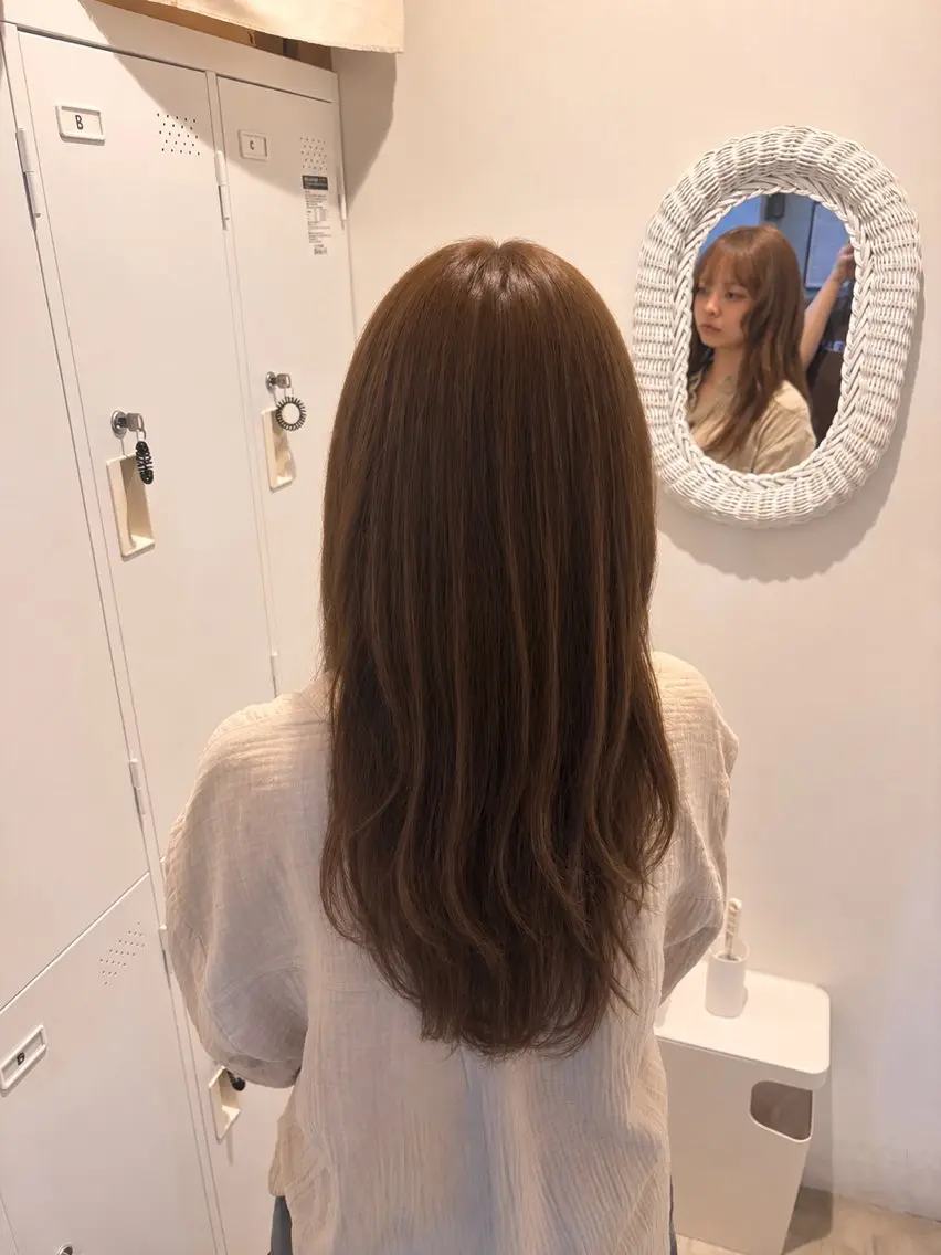 ロング カラー ベージュカラー オリーブベージュ ヘアカラー loty すずな/透明感カラーのヘアスタイル
