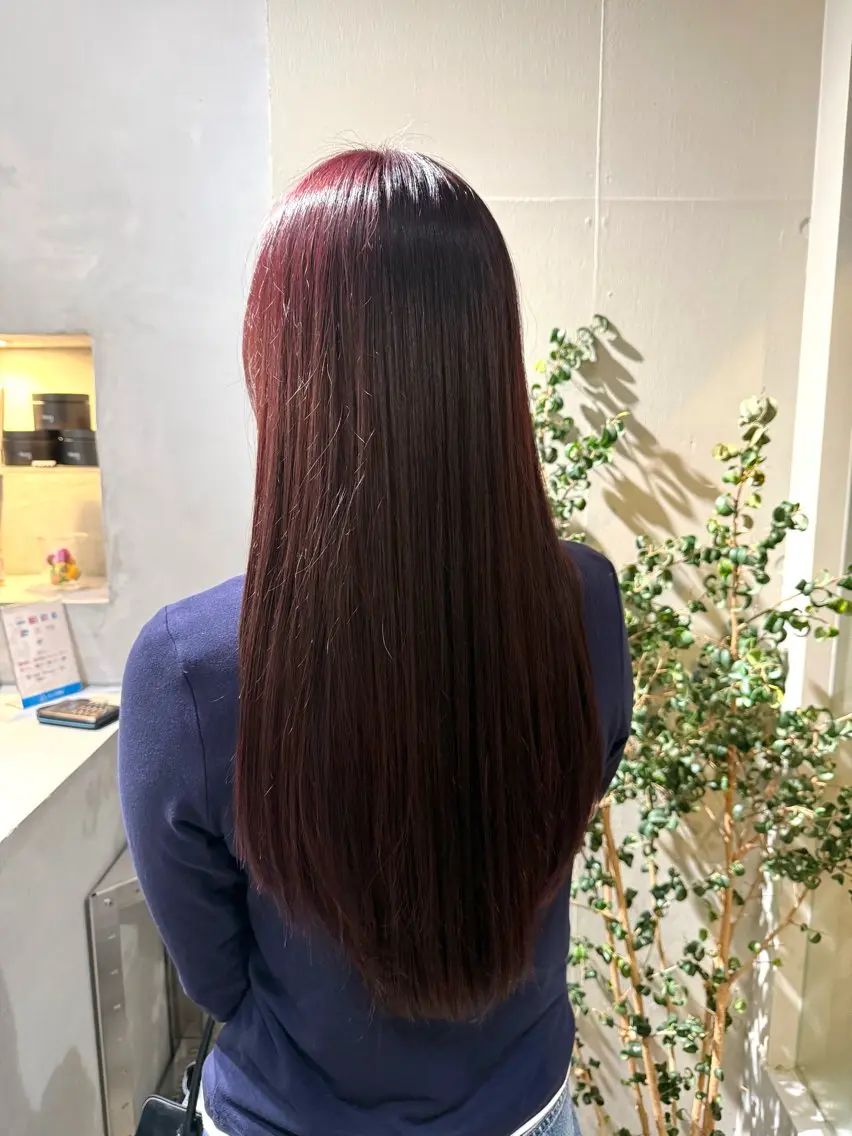 ロング ヘアカラー 安藤 里奈のヘアスタイル