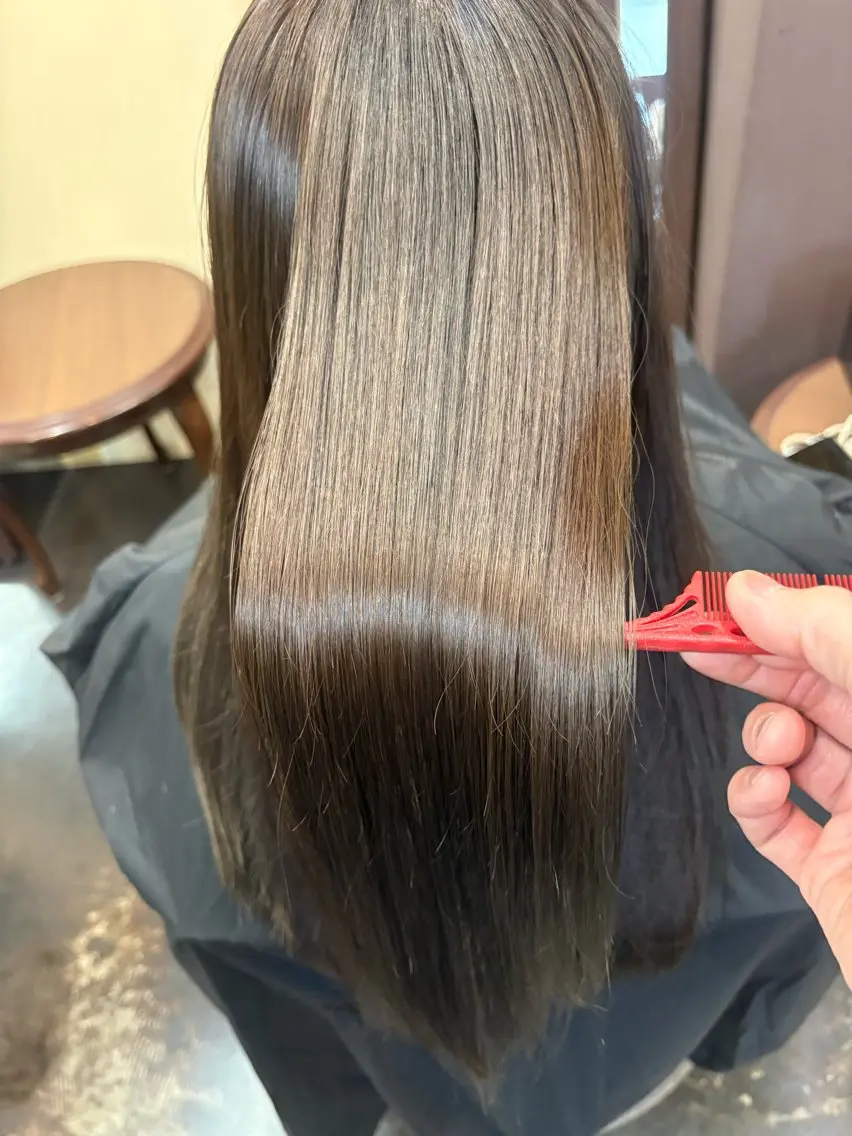 ロング カラー ヘアカラー トリートメント 大通りの美容室 / K A Iのヘアスタイル