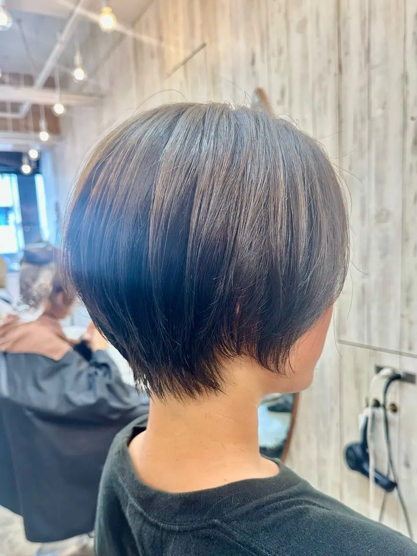 ショート カラー カット ヘアカラー トリートメント 巻ける縮毛矯正✨ ボブ/ショートともきのヘアスタイル