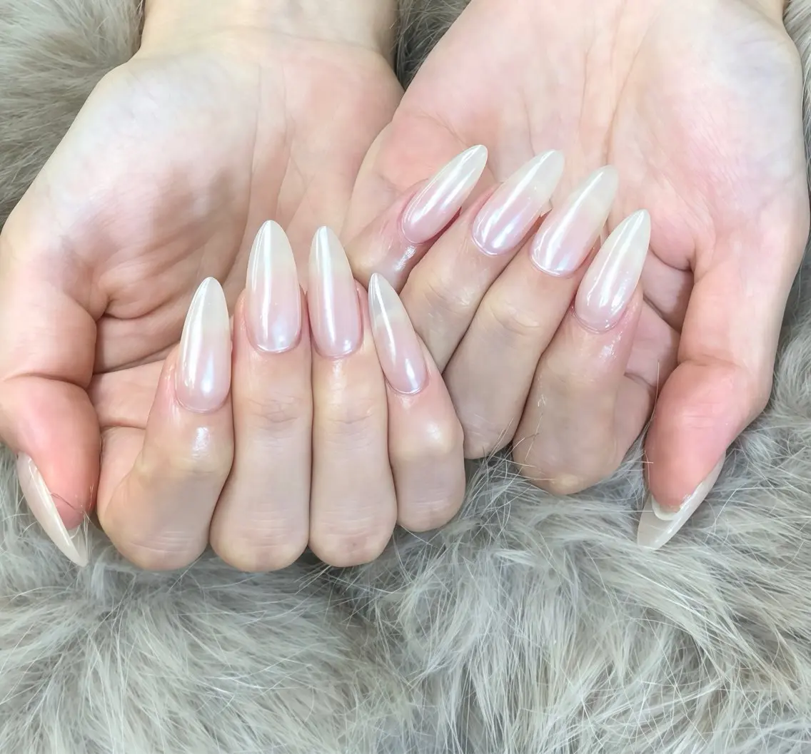ネイル ハンドネイル Glow Minamiのネイルデザイン