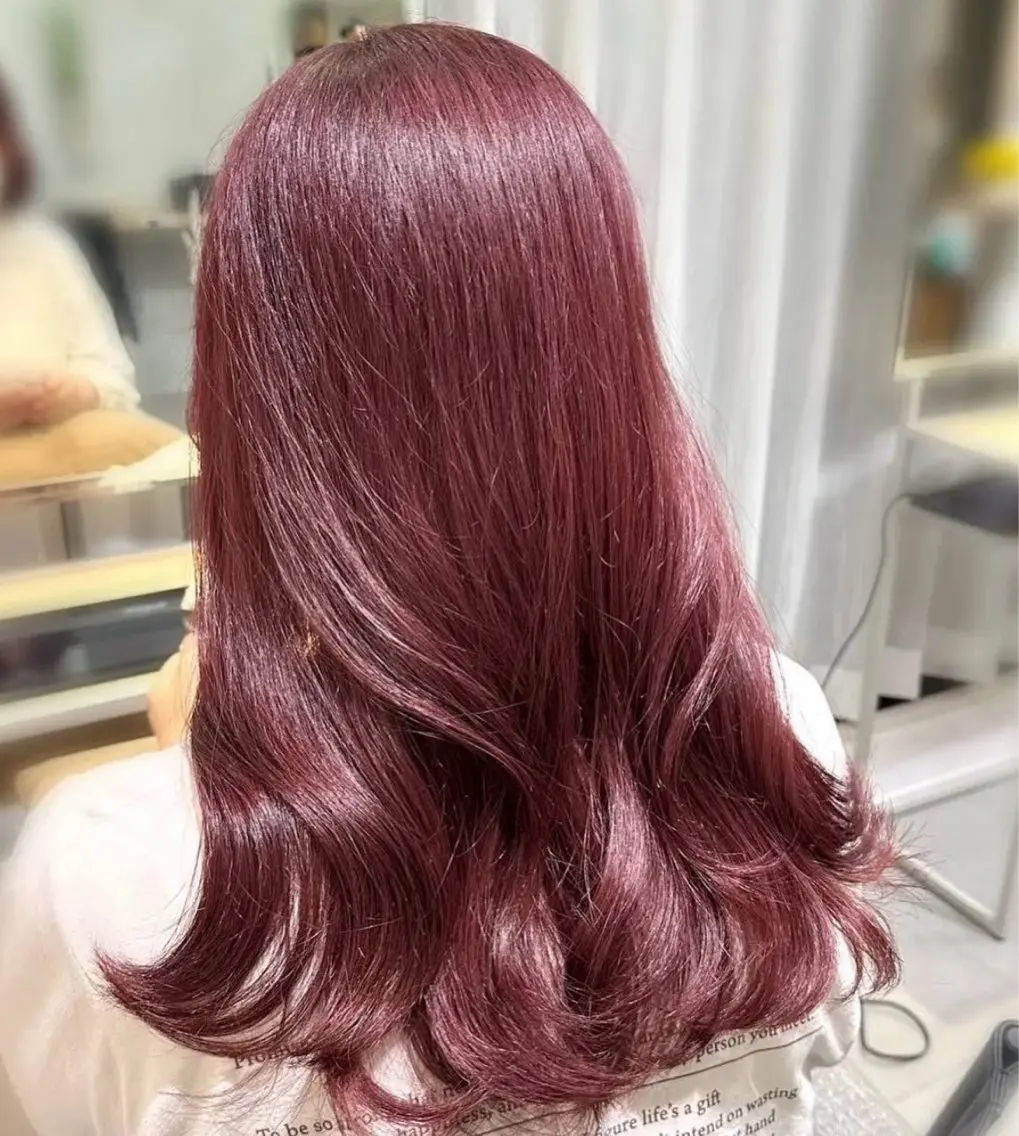 ロング カラー ボルドーカラー ヘアカラー トリートメント ふゆみ *⑅♥のヘアスタイル