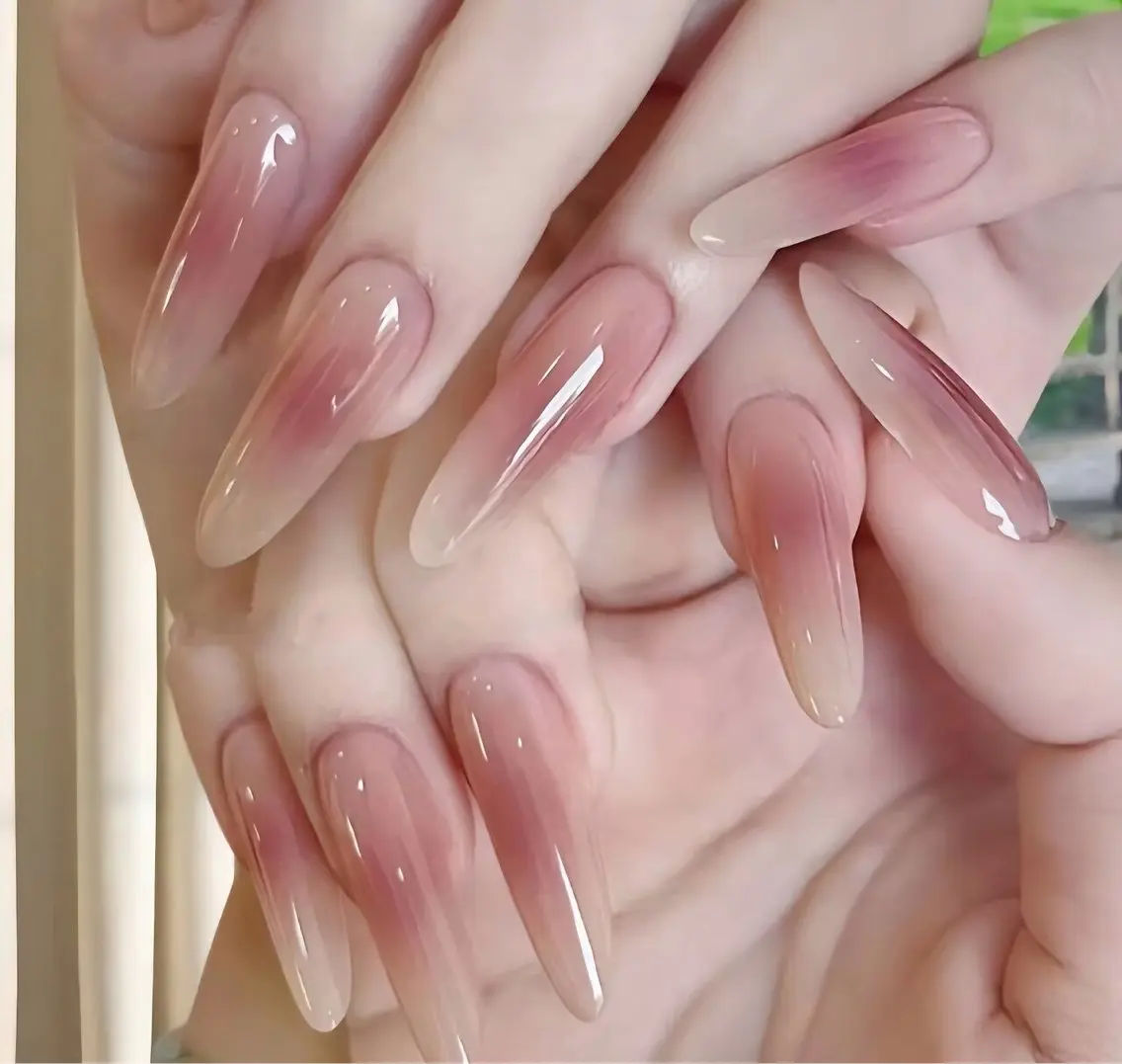 オフなし🫧Hand チークネイルの写真