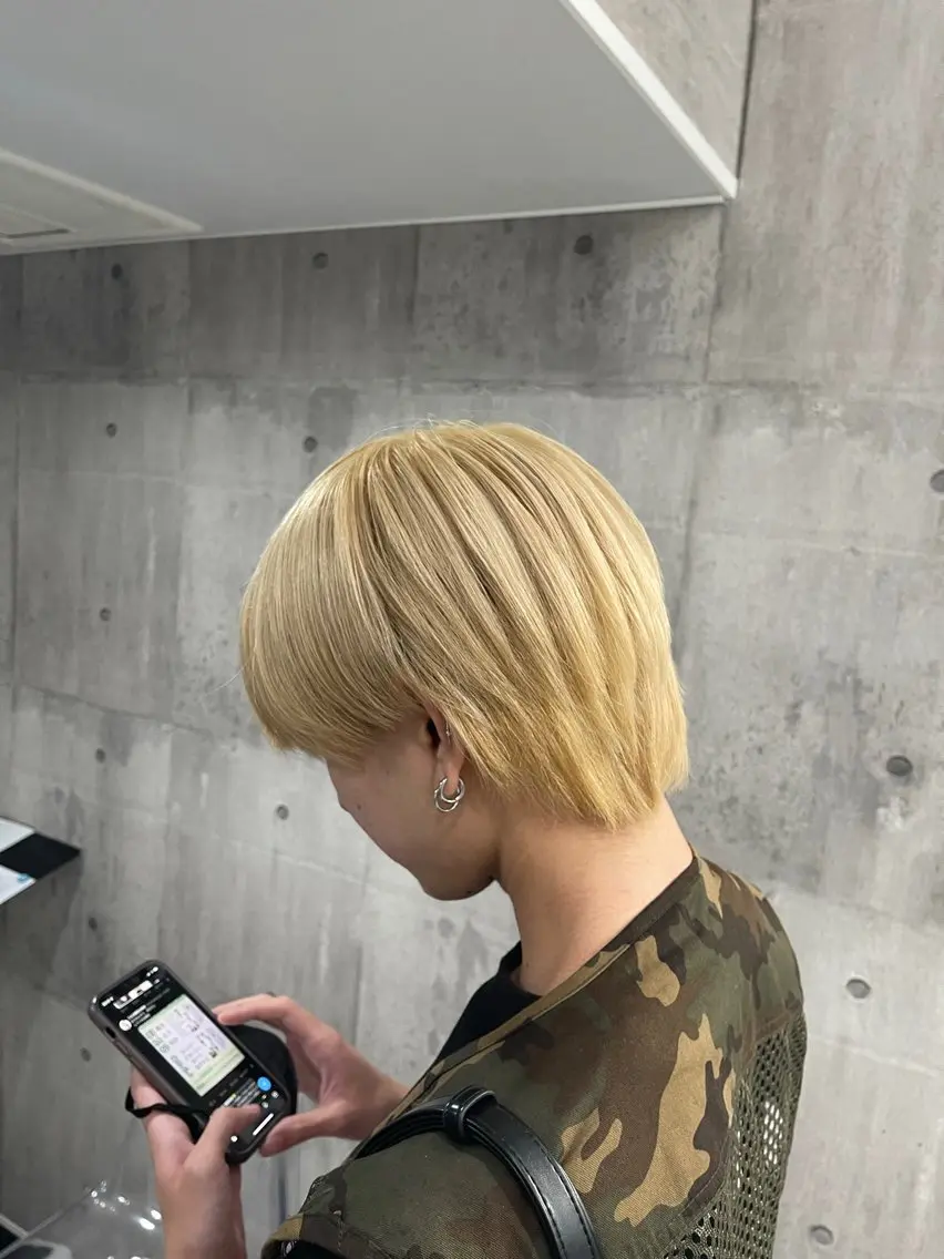 ショート カラー パーマ ヘアアレンジ メンズ キッズ レイヤーの魔術師 𓍼takumi𓍼のヘアスタイル