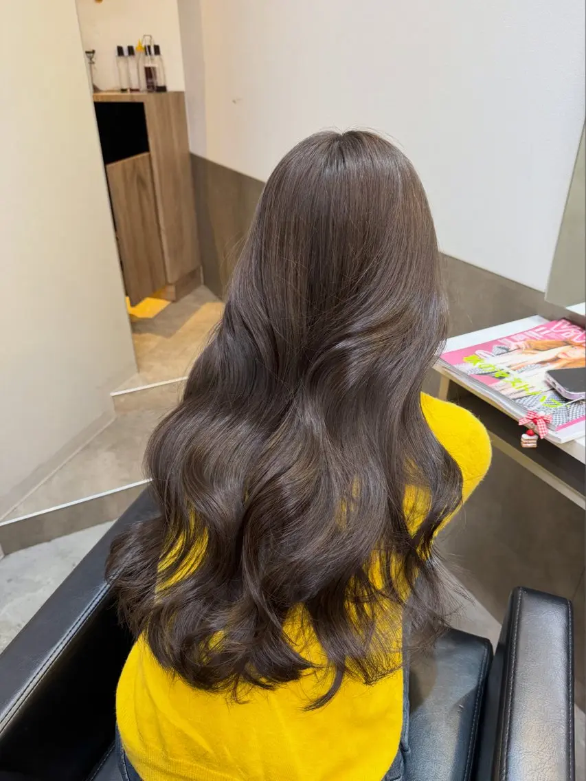 ロング カラー カット ヘアカラー 韓国ヘア🇰🇷 YUKINAのヘアスタイル