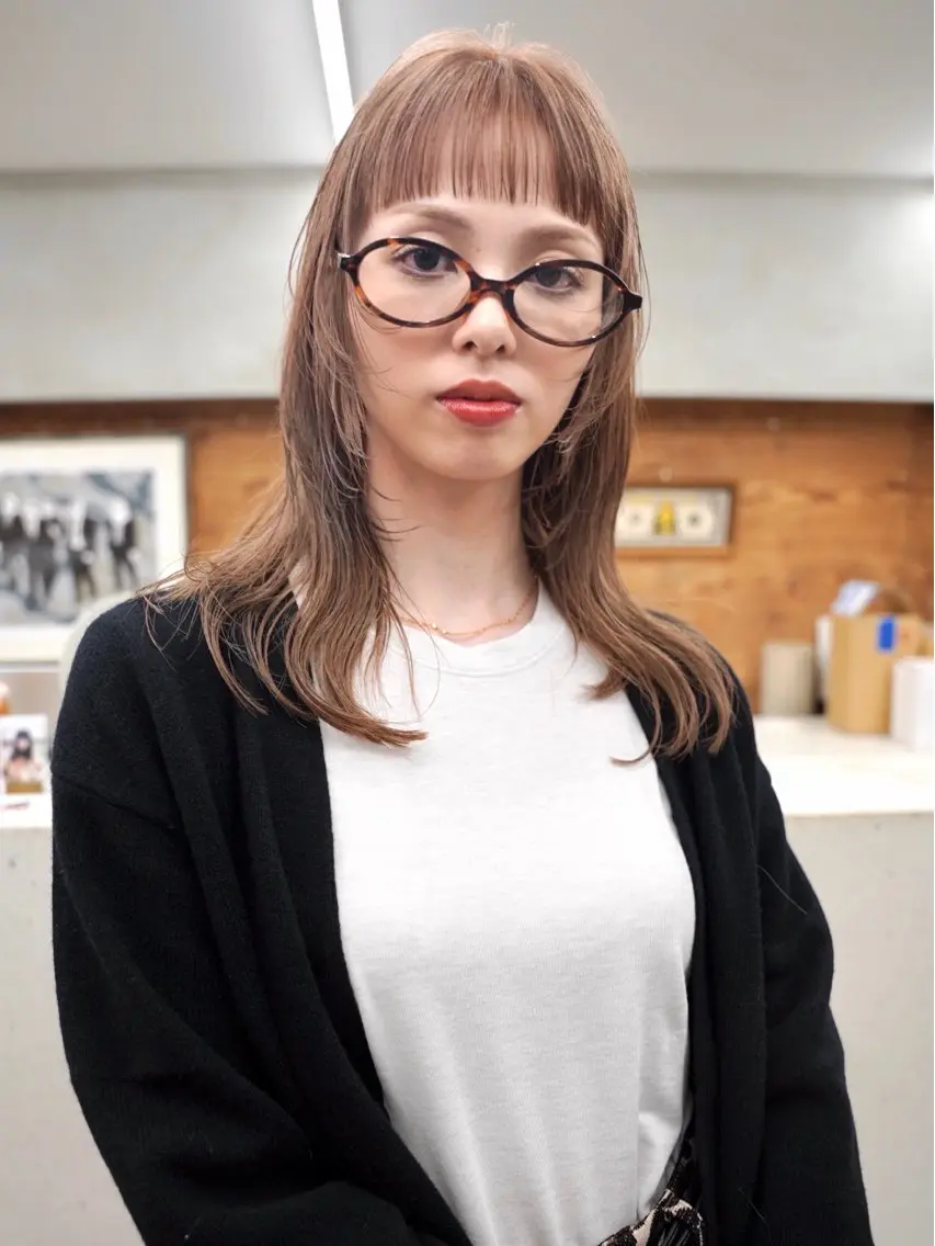 セミロング カラー ベージュカラー ミルクティーベージュ レイヤーカット カット ヘアカラー トリートメント Kaito🐶 /デザイン/レイヤーのヘアスタイル