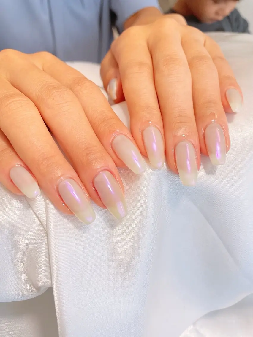 ネイル オーロラネイル ホワイト ハンドネイル Mynail プライベートサロンのネイルデザイン
