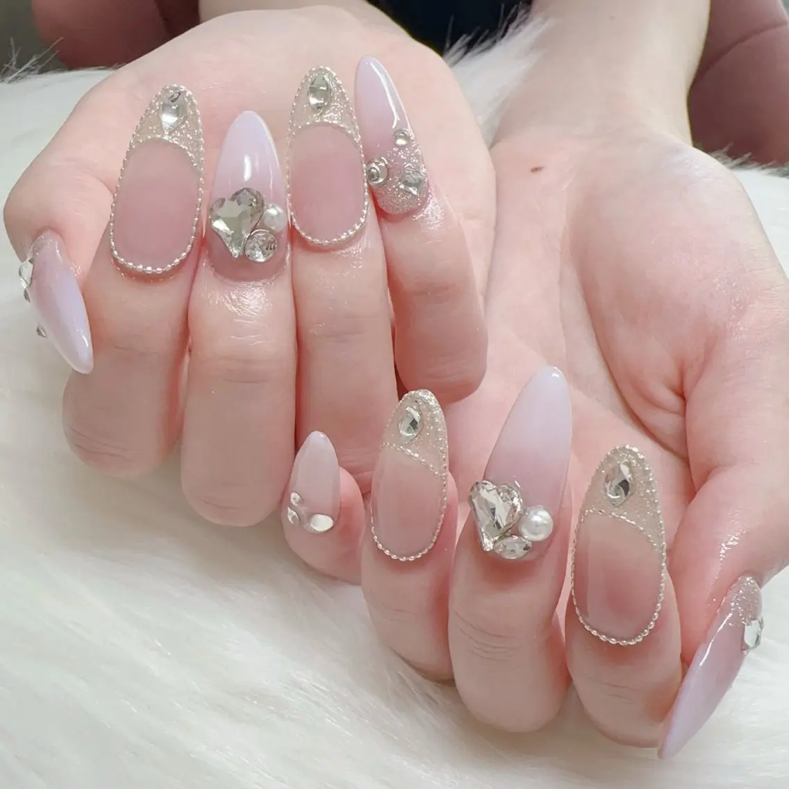 ネイル nail saron Aphrisのネイルデザイン
